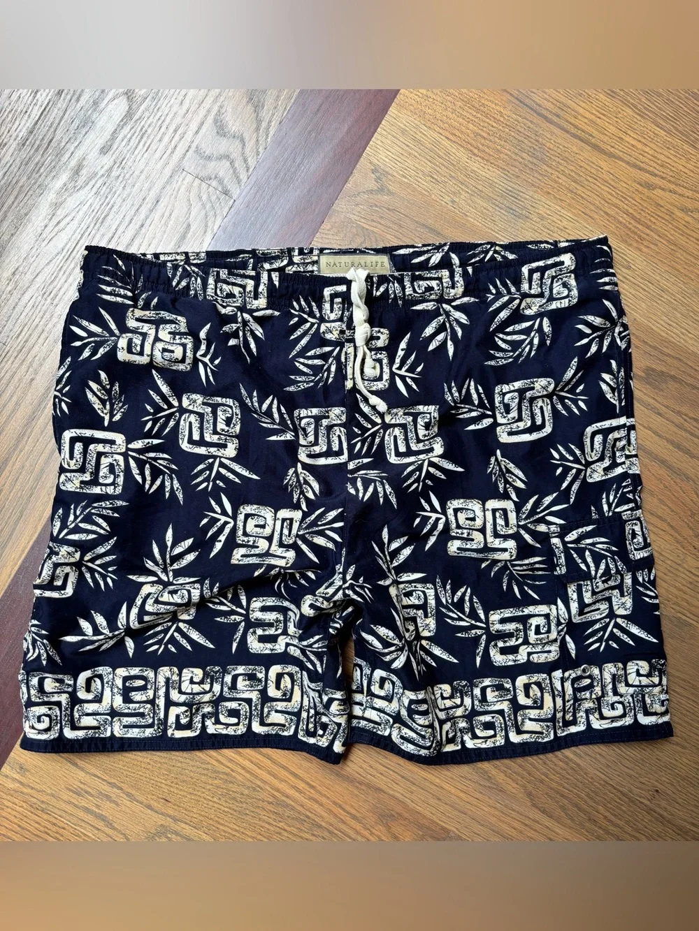 NATURALIFE Navy Blue Geometric Print Swim Trunks Size Medium Beach Hawaiian